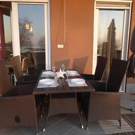 Club 218 Wellness Garden Apartman
